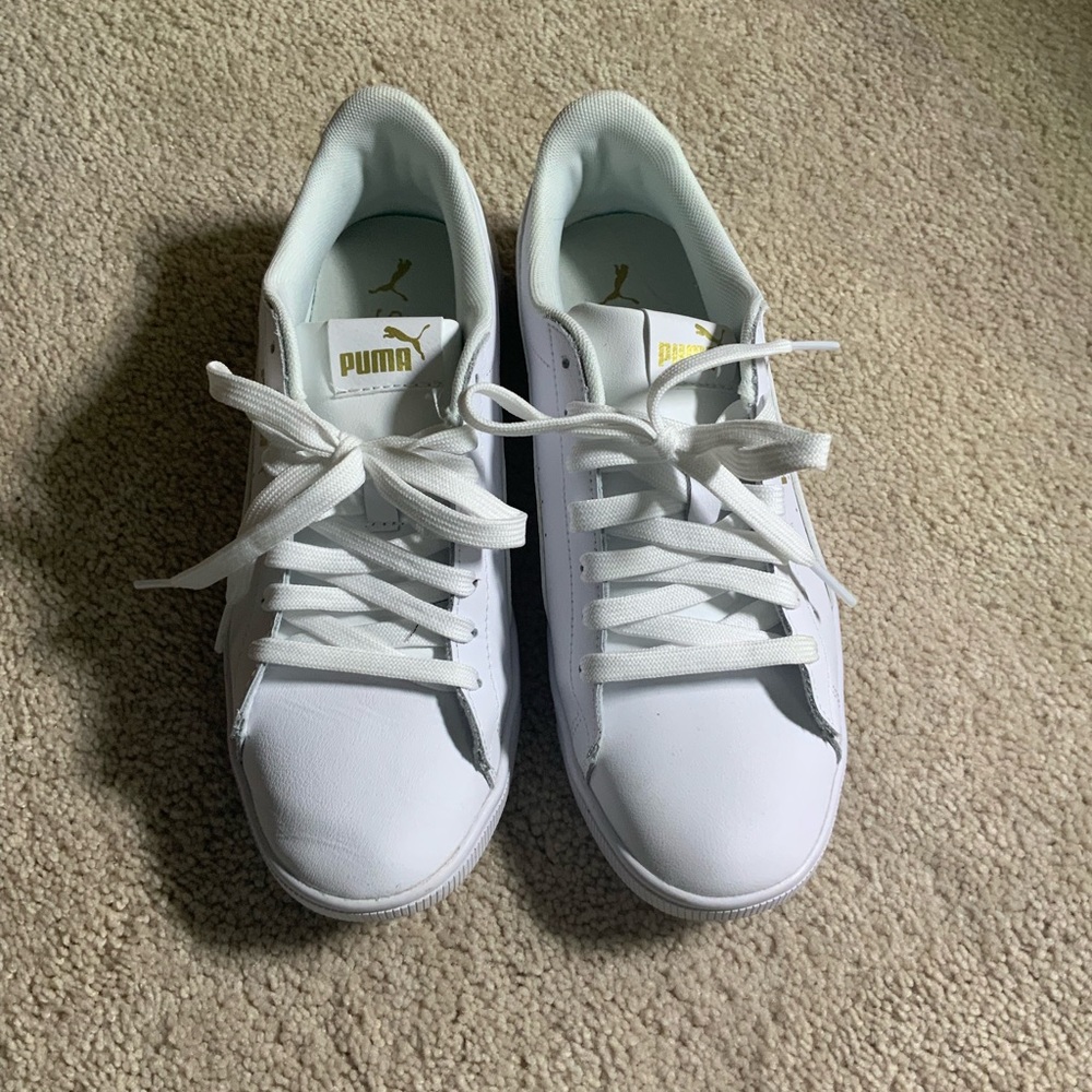 Womens Puma Sneakers